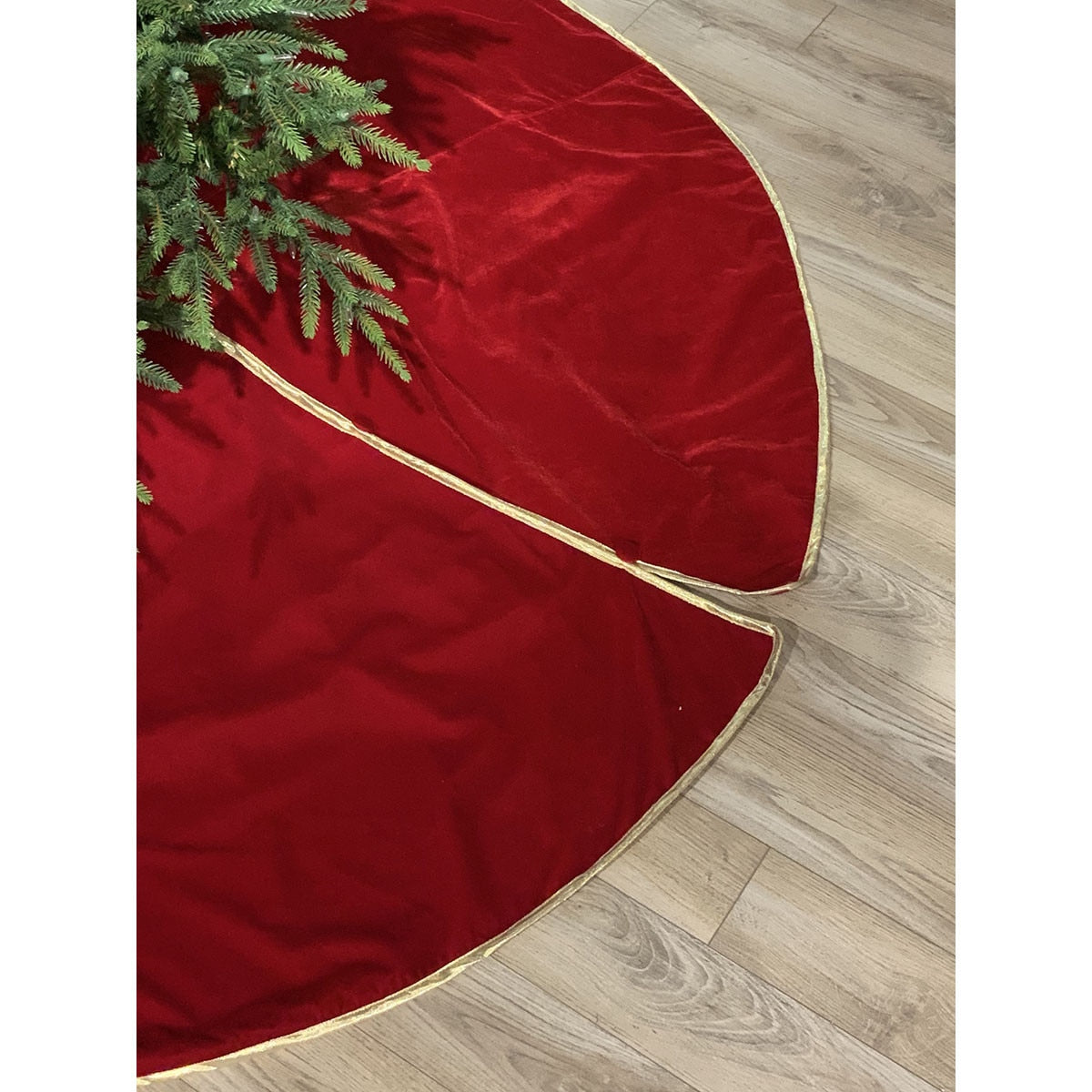 Red Velvet Tree Skirt with Gold Lame Piping - 72"