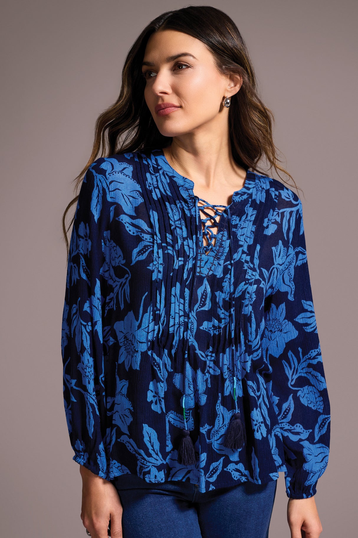 BLOUSE W/ PINTUCK AND LACE UP
