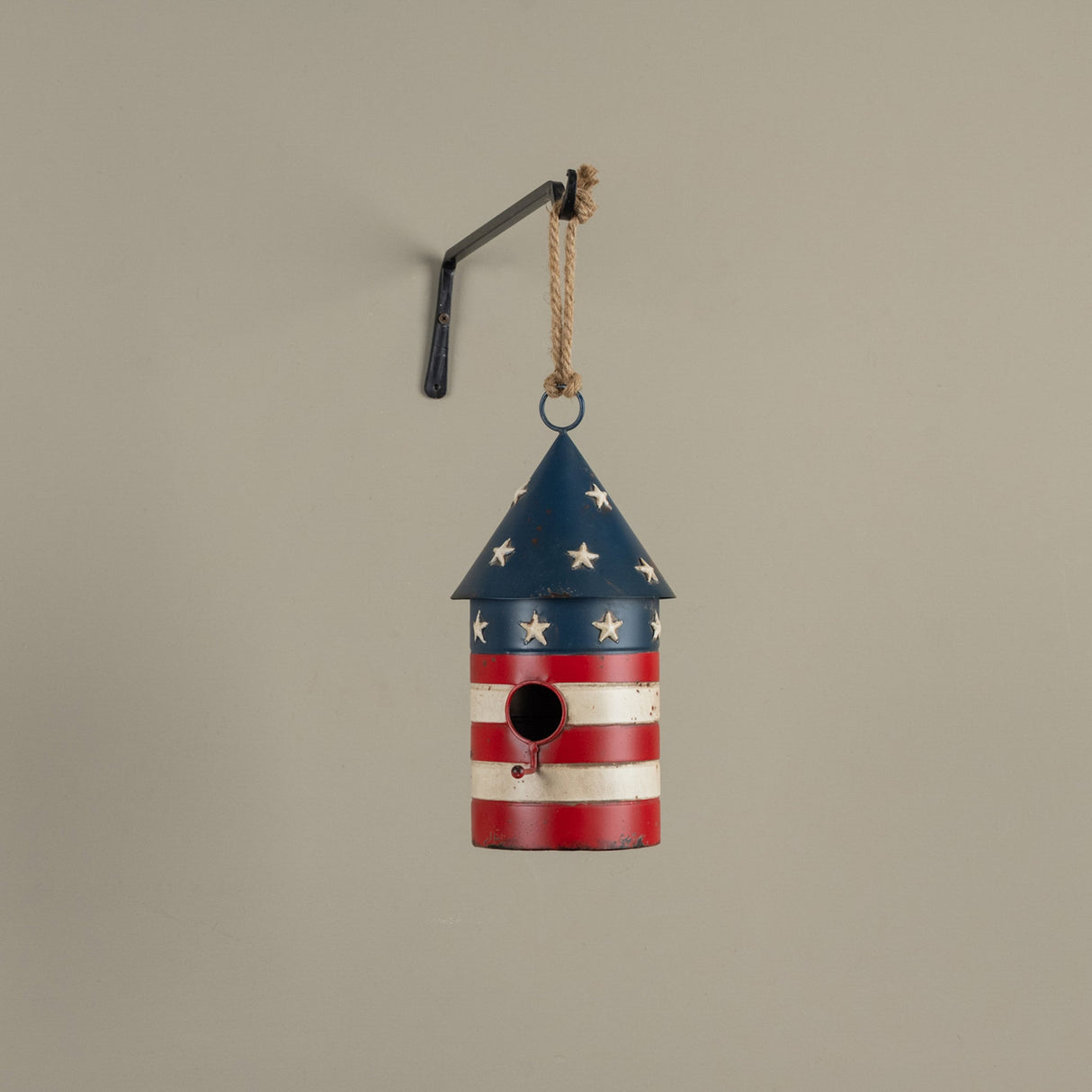 Round Patriotic Birdhouse