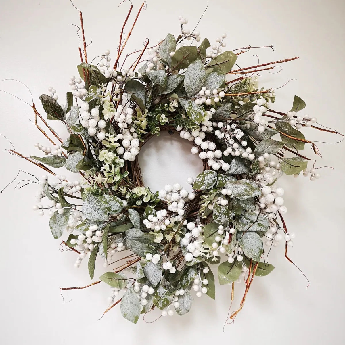 26IN ICE BERRY&LEAF WREATH