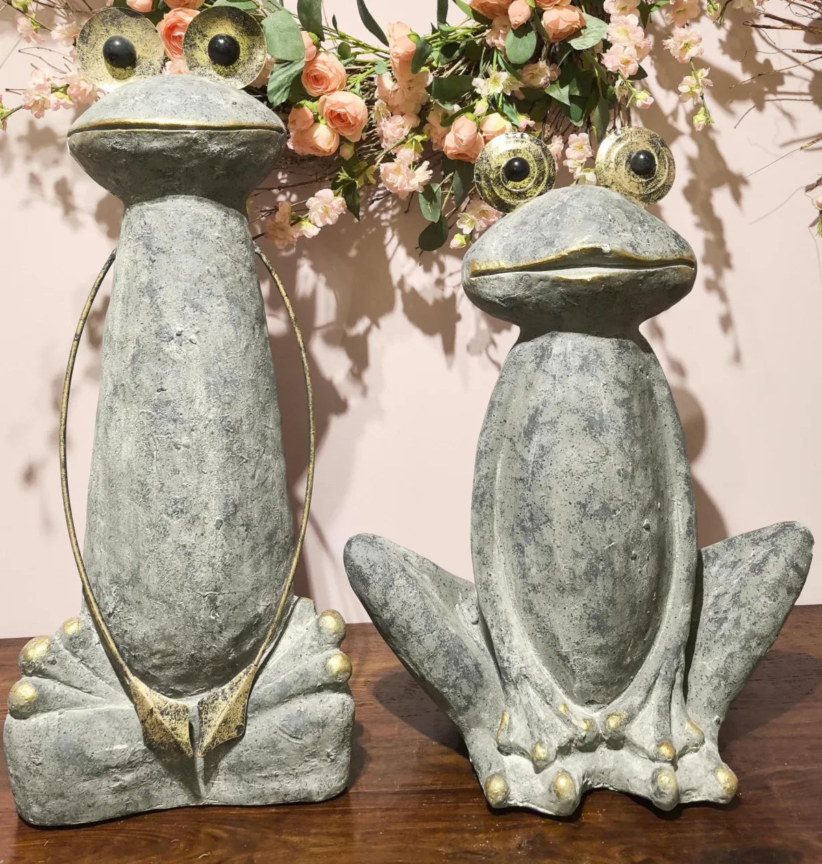 Sitting Frog