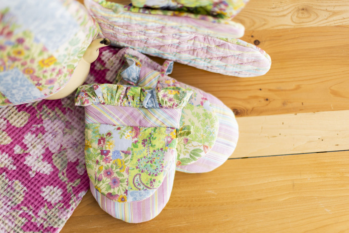 Garden Collage Mini Mitt Set of 2