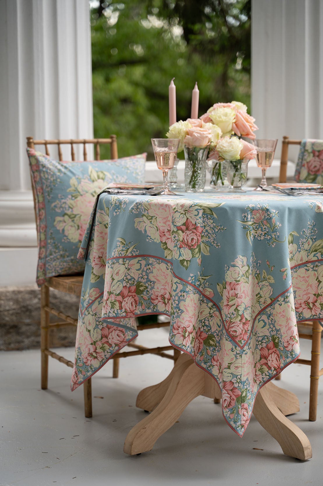 Blanche Breakfast Cloth