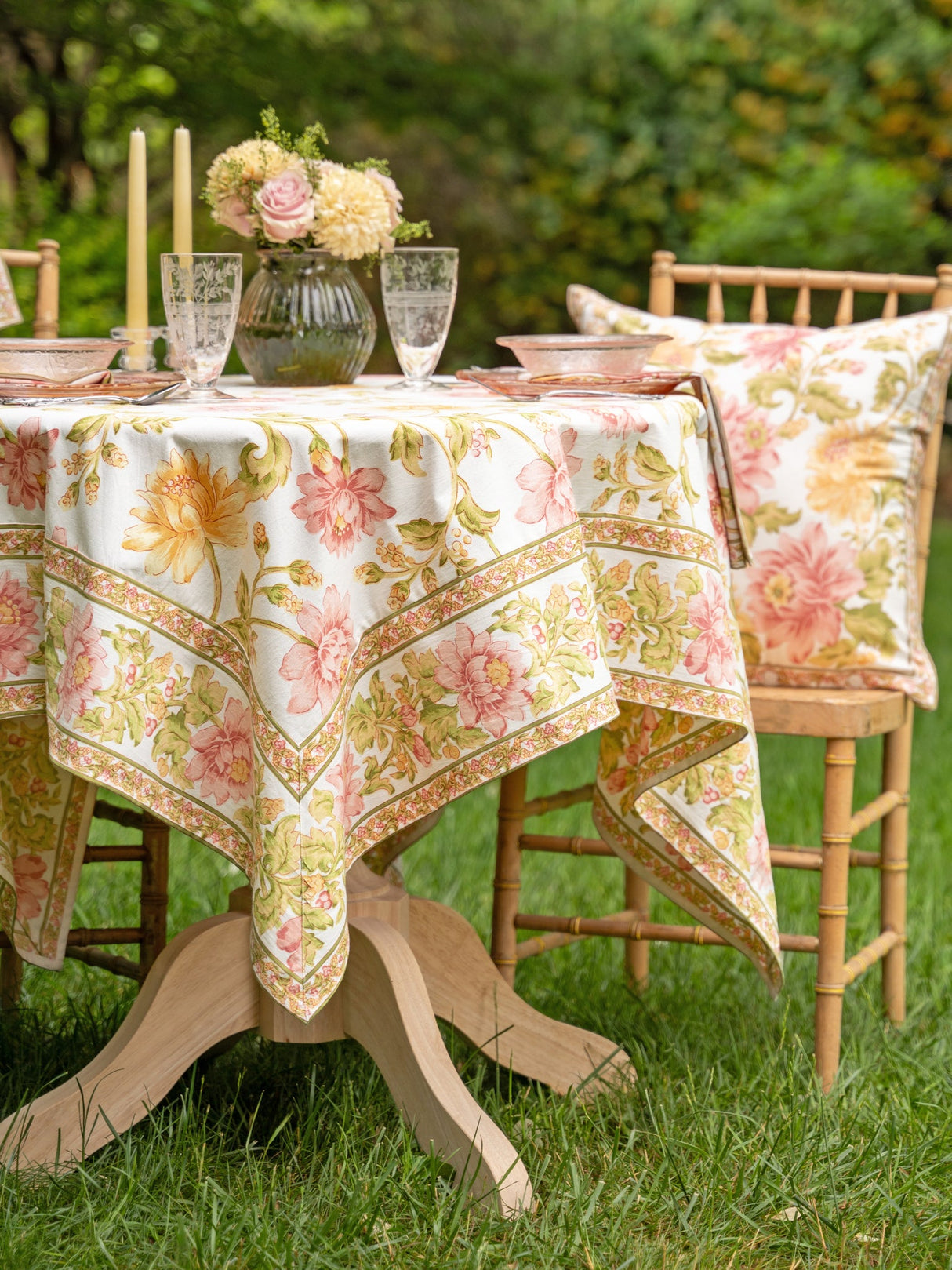Rosehip Breakfast Cloth - Ecru 54X54