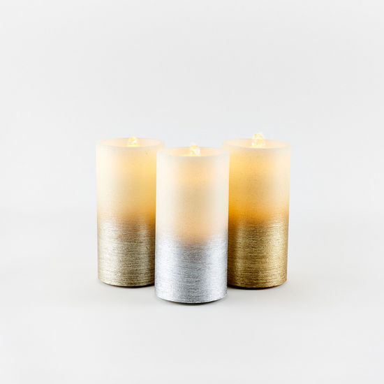 Ombre Metallic Water Wick Candle + Remote *